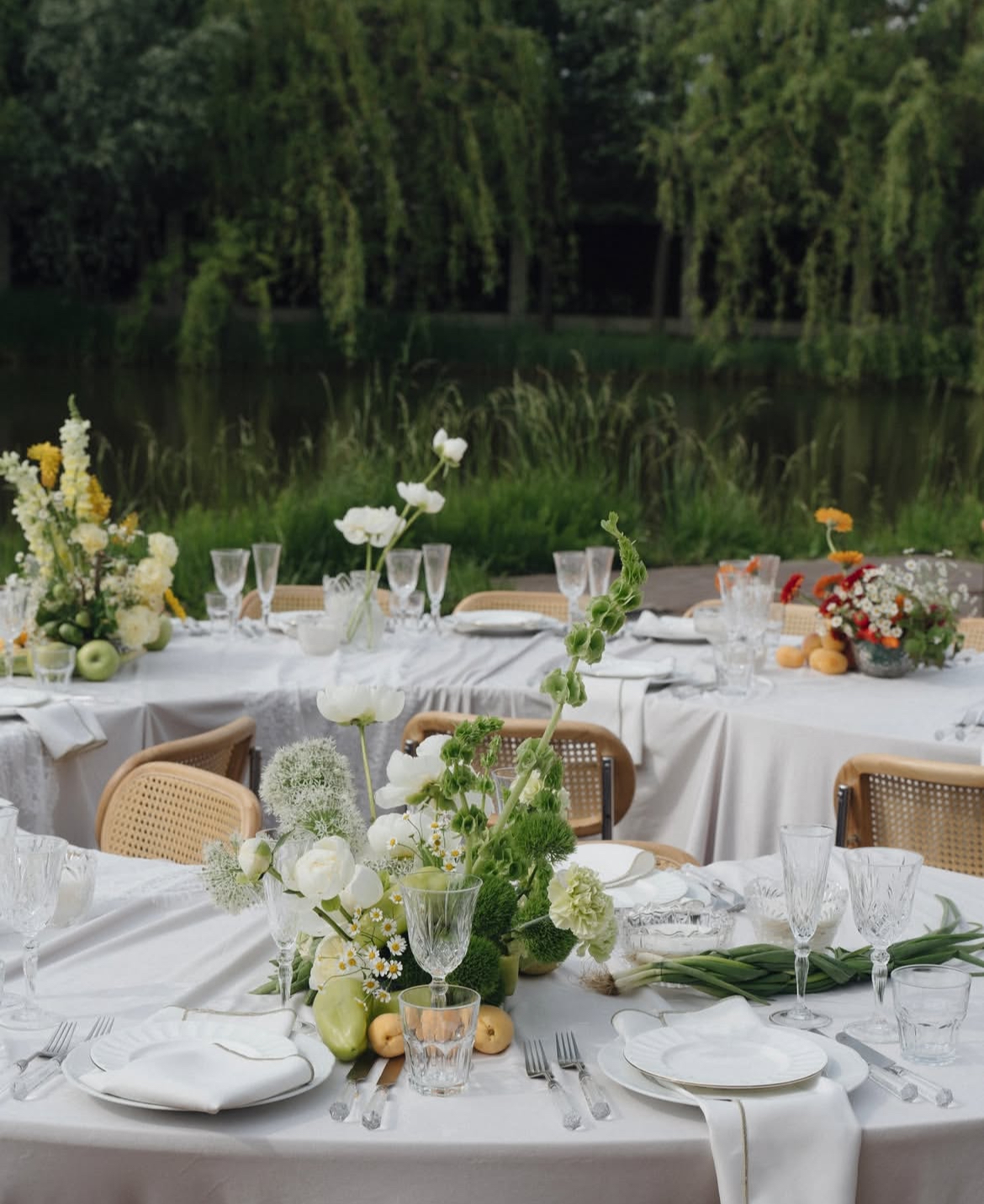 Тарелка Zoe M