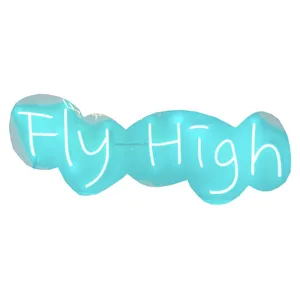 Неоновая надпись "Fly High"
