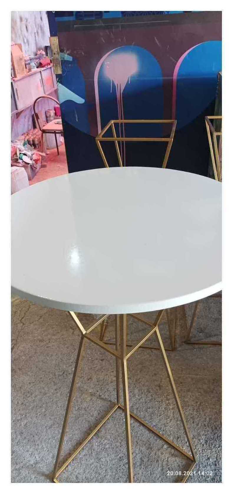 Коктейльный столик Hourglass Gold Circle