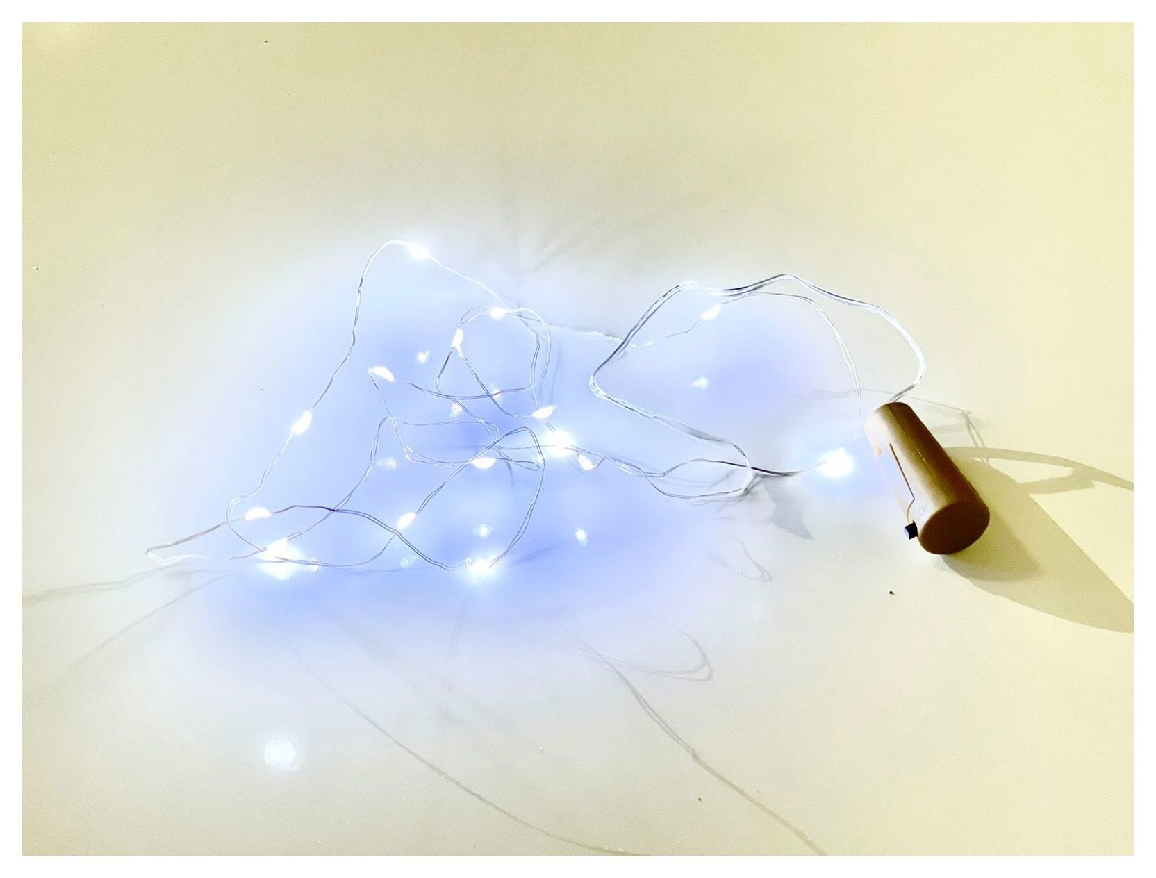 Гирлянда-нить холодный свет с пробкой для бутылки