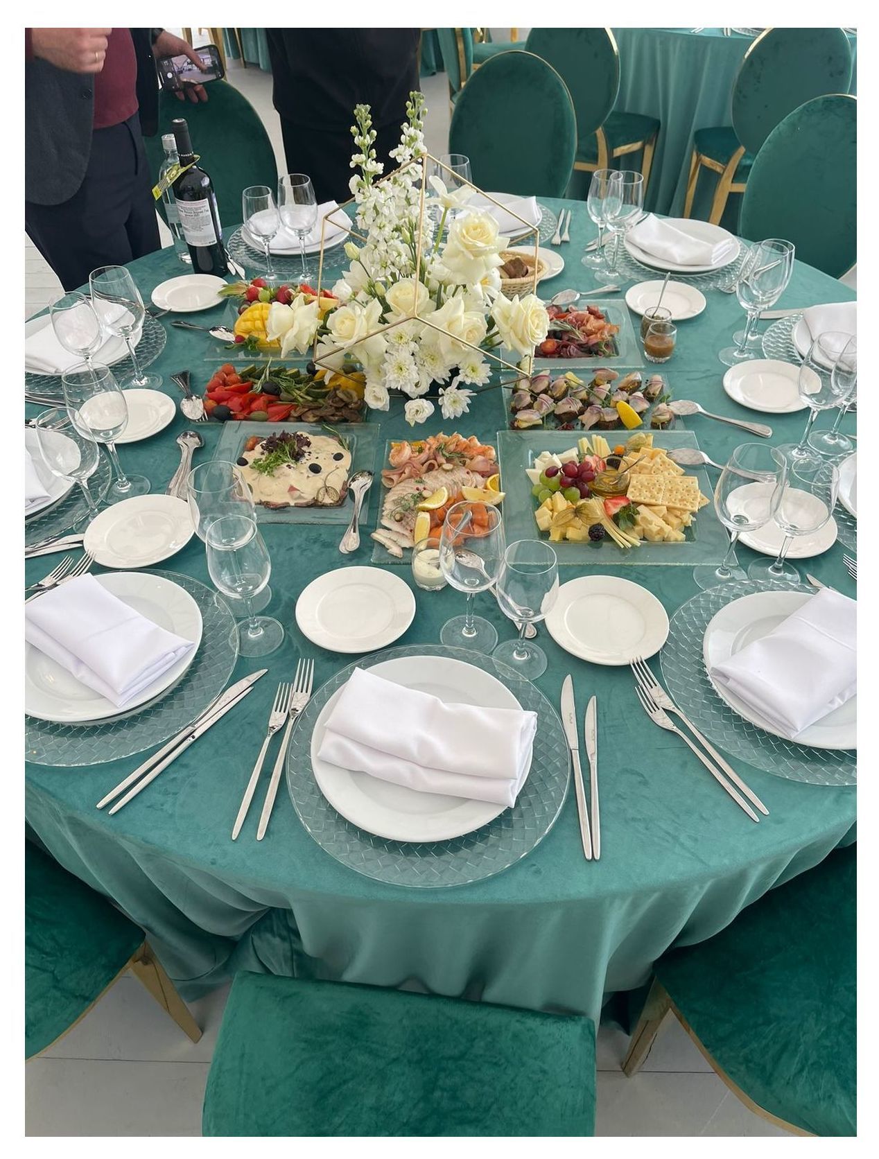 Скатерть велюр, круглая, бирюзовая